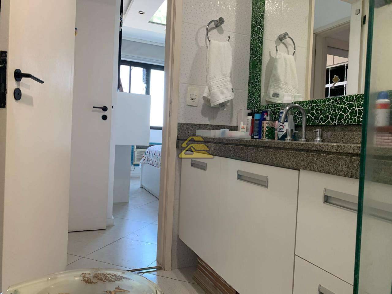 Apartamento à venda com 2 quartos, 88m² - Foto 32