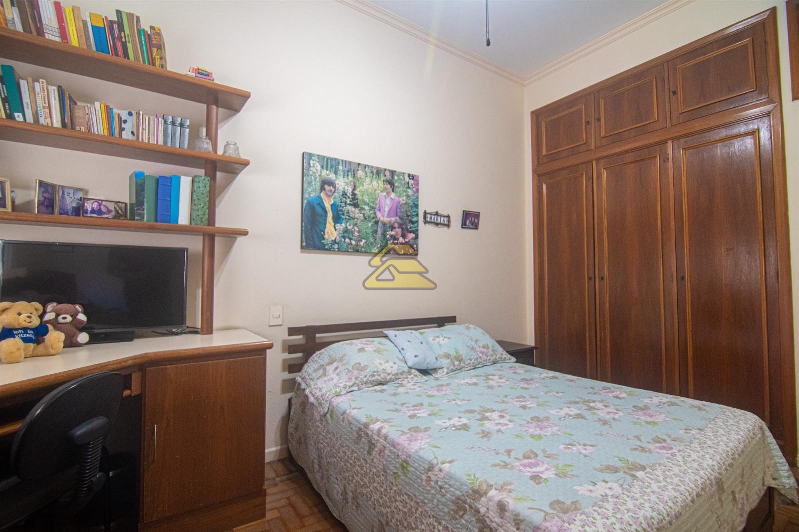 Apartamento à venda com 4 quartos, 198m² - Foto 9