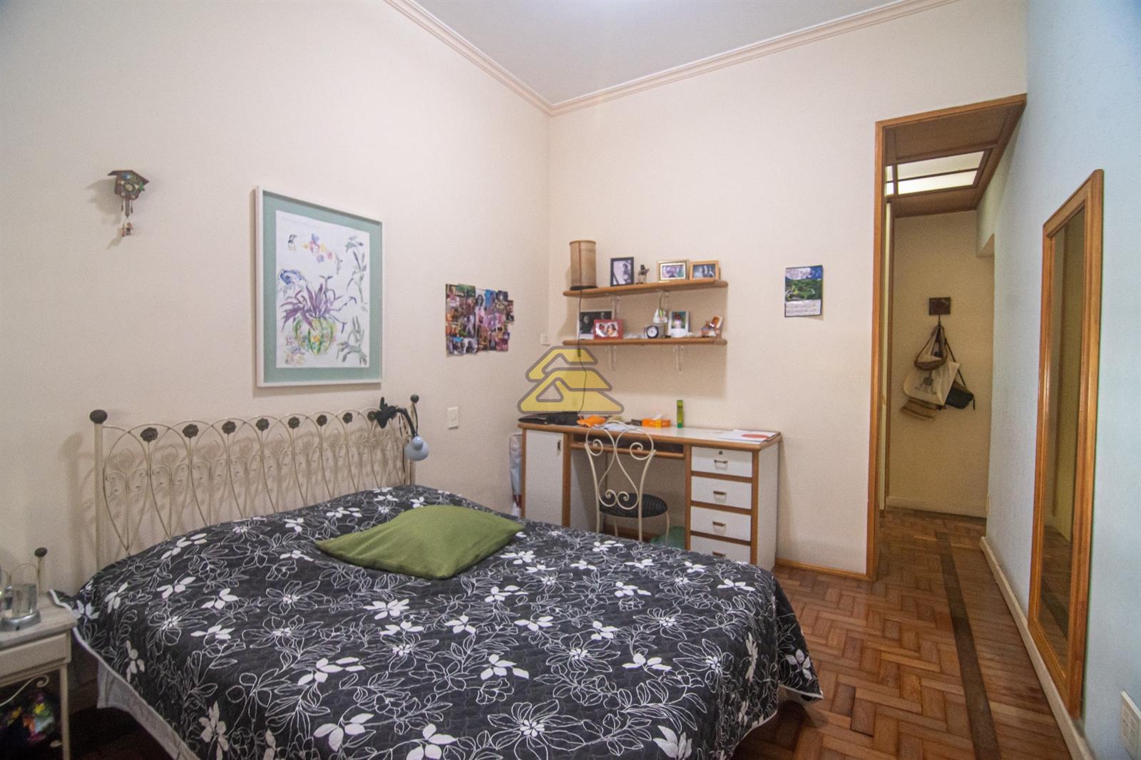 Apartamento à venda com 4 quartos, 198m² - Foto 14