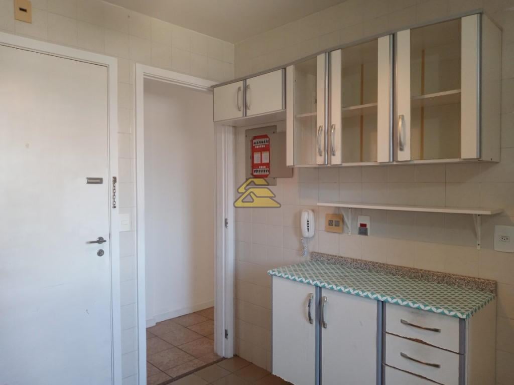 Apartamento para alugar com 3 quartos, 95m² - Foto 19