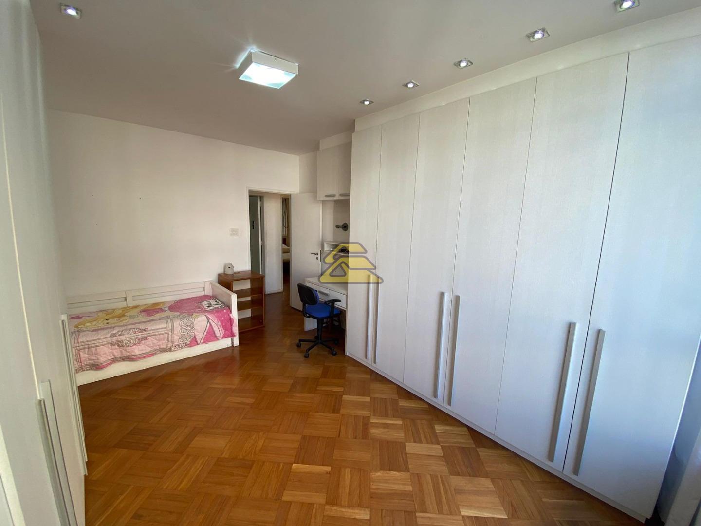 Apartamento à venda com 3 quartos, 150m² - Foto 15