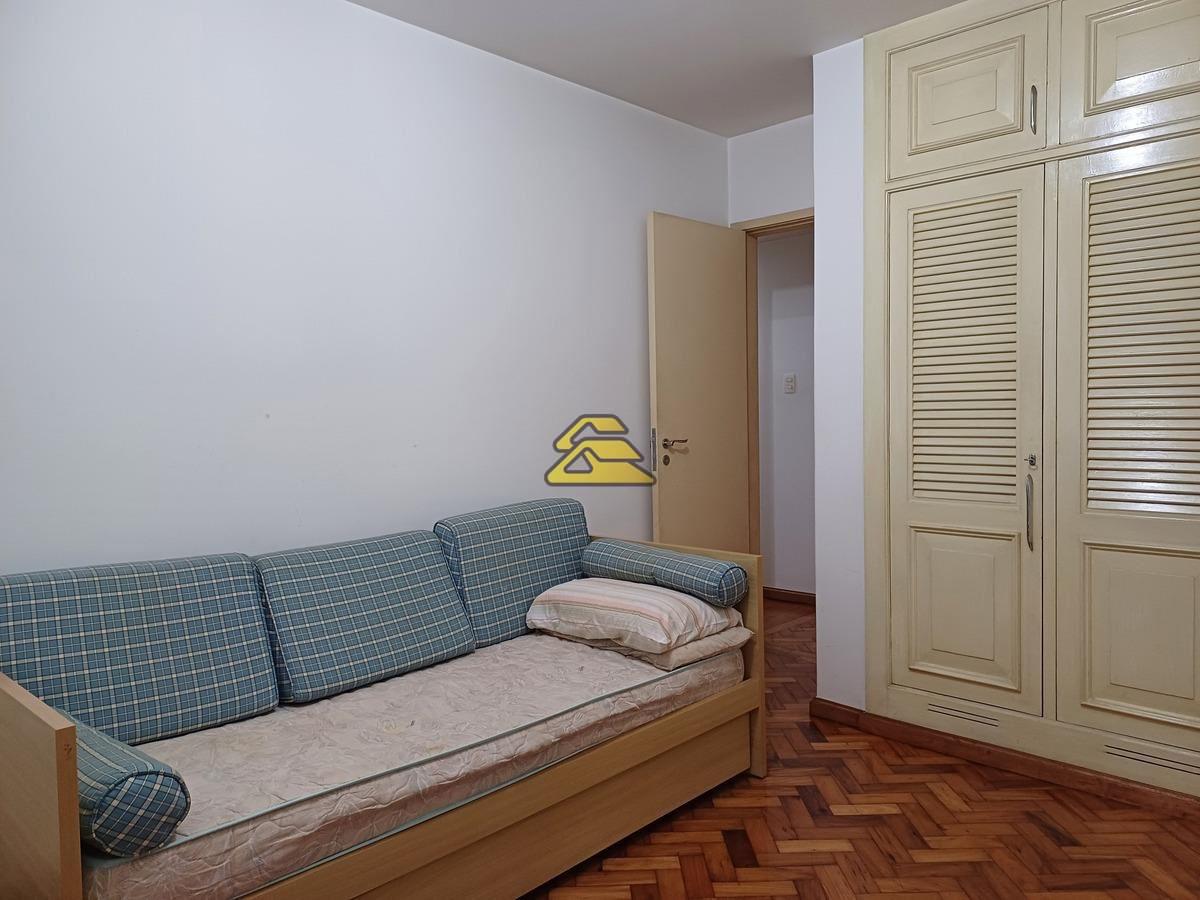 Apartamento à venda com 3 quartos, 130m² - Foto 9