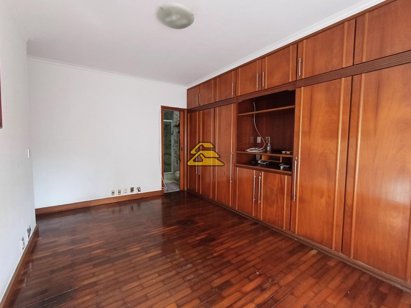 Apartamento à venda com 4 quartos, 181m² - Foto 13