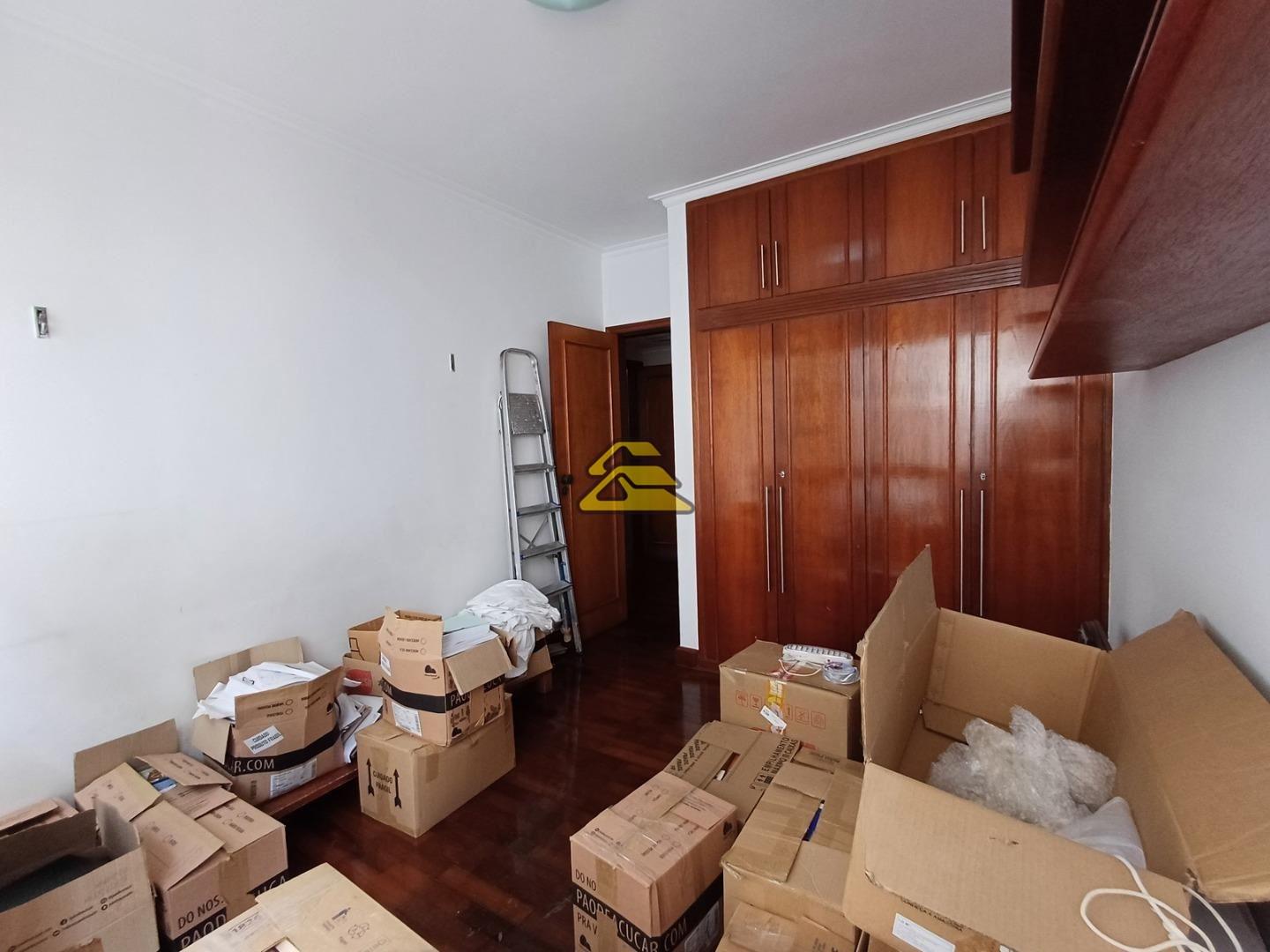 Apartamento à venda com 4 quartos, 181m² - Foto 14