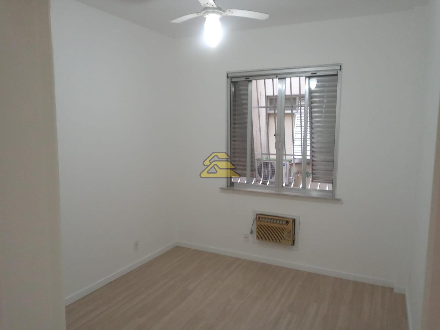 Apartamento à venda com 3 quartos, 76m² - Foto 8