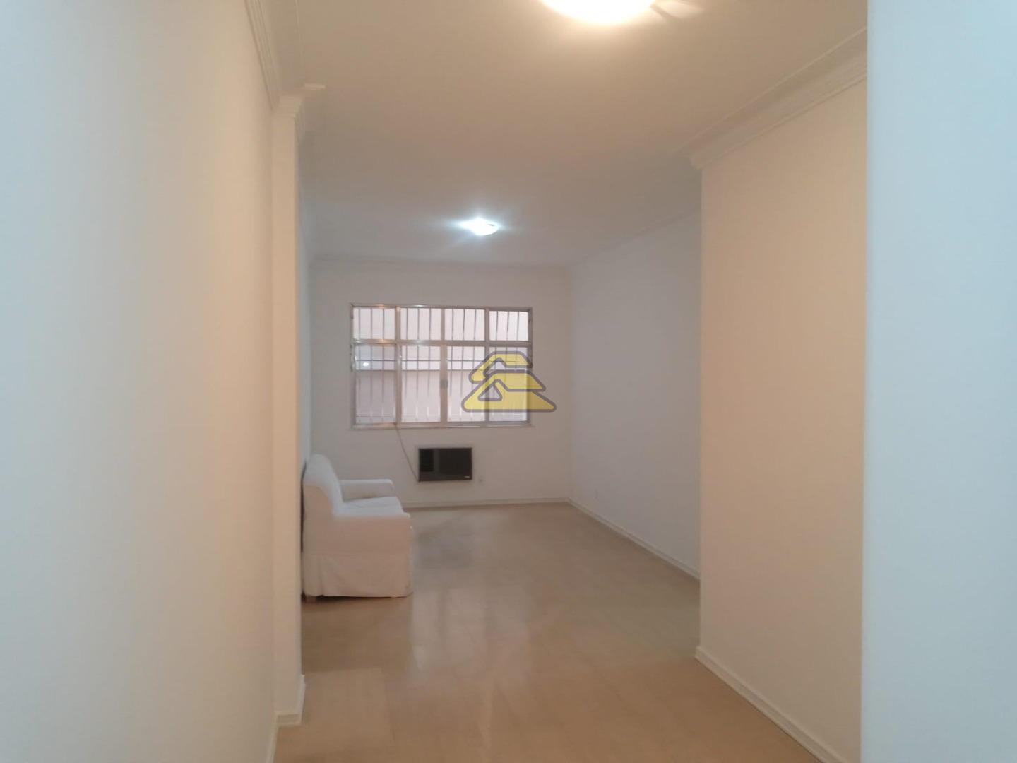 Apartamento à venda com 3 quartos, 76m² - Foto 1