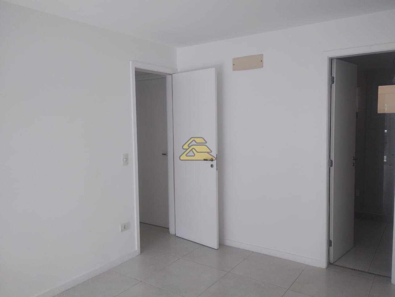 Apartamento à venda com 3 quartos, 94m² - Foto 9