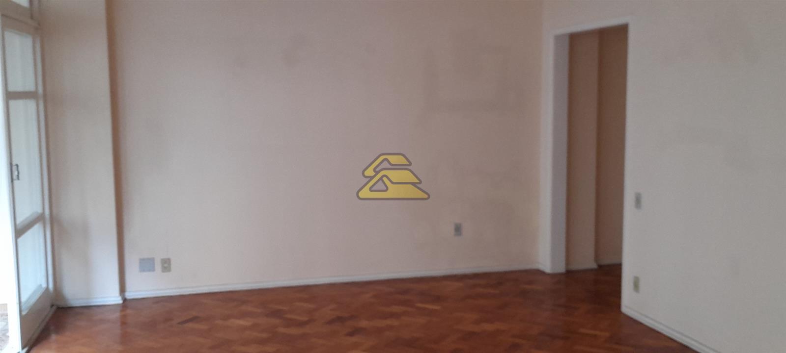 Apartamento à venda com 3 quartos, 160m² - Foto 8