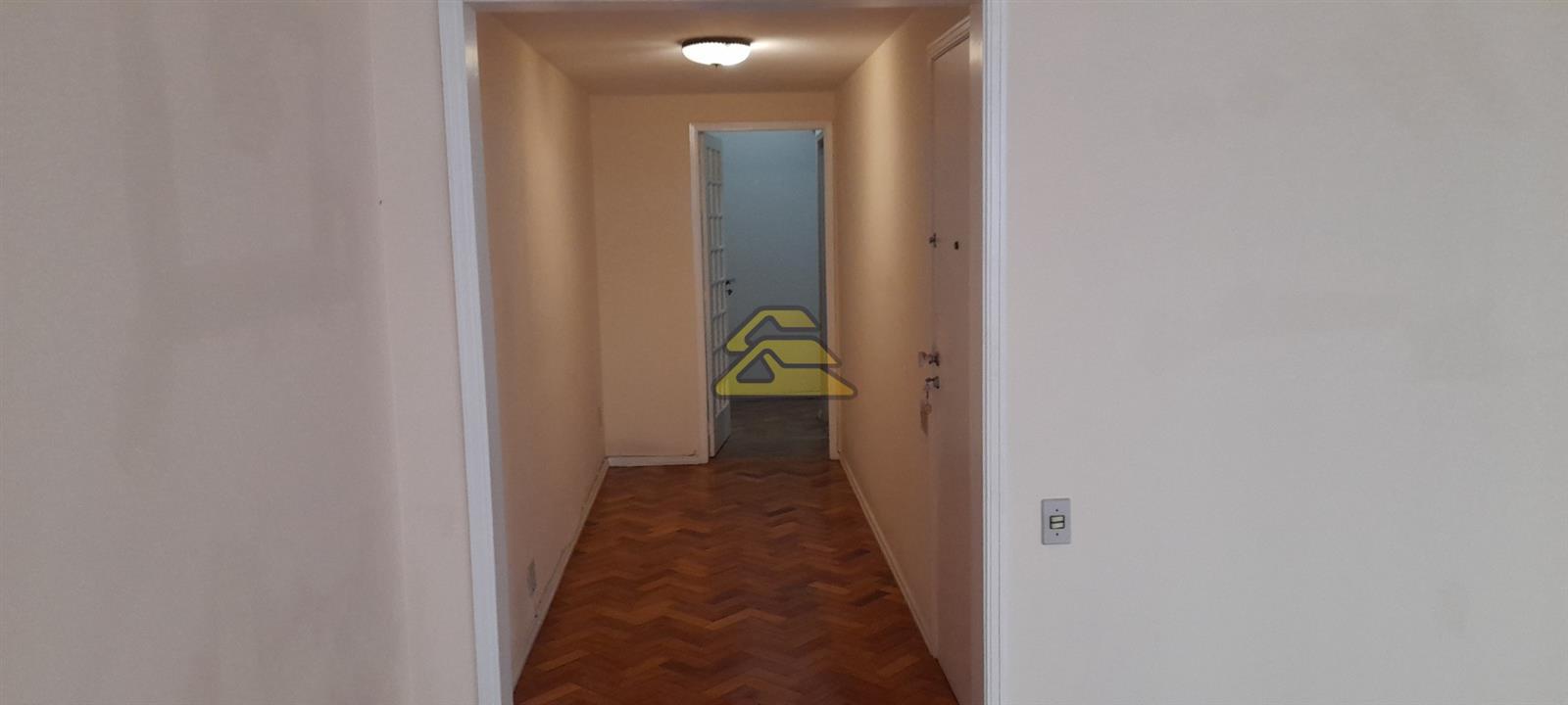 Apartamento à venda com 3 quartos, 160m² - Foto 17