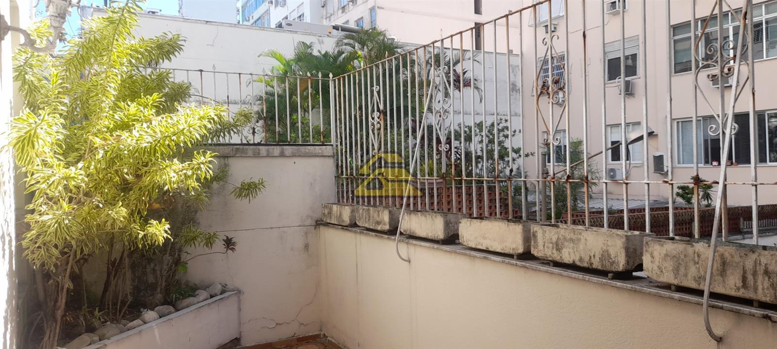 Apartamento à venda com 3 quartos, 160m² - Foto 32