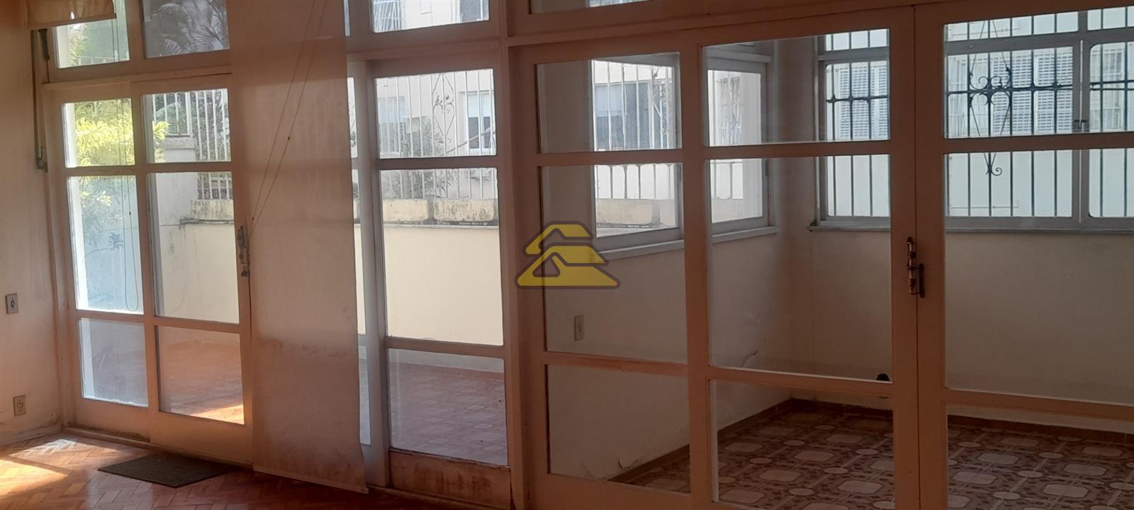 Apartamento à venda com 3 quartos, 160m² - Foto 35