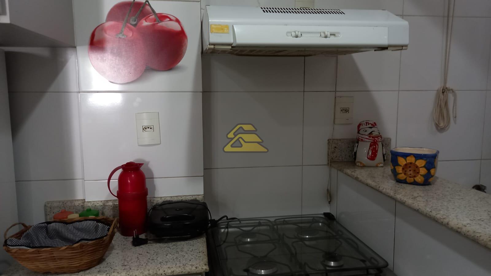 Apartamento à venda com 2 quartos, 65m² - Foto 13