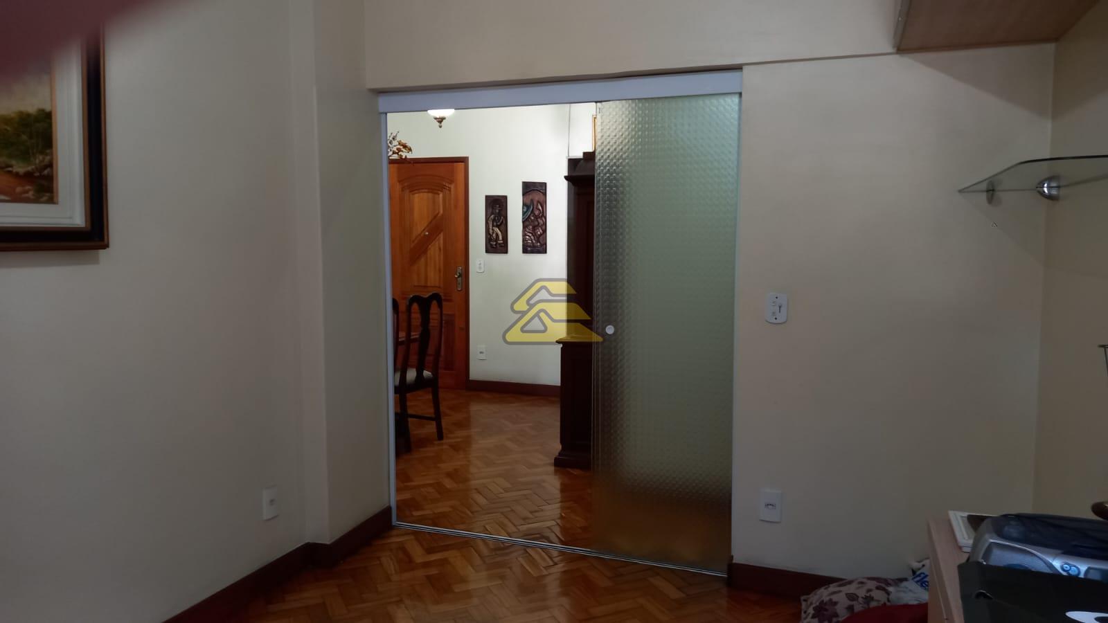 Apartamento à venda com 2 quartos, 65m² - Foto 4