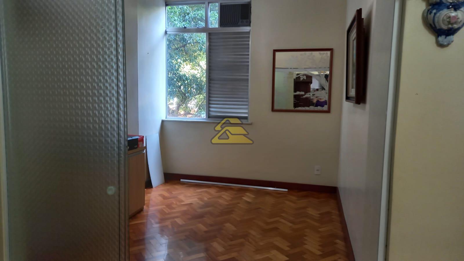 Apartamento à venda com 2 quartos, 65m² - Foto 9