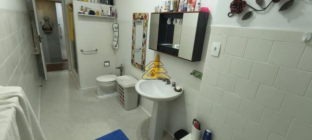 Apartamento à venda com 2 quartos, 75m² - Foto 14