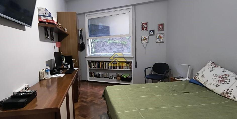 Apartamento à venda com 2 quartos, 75m² - Foto 18