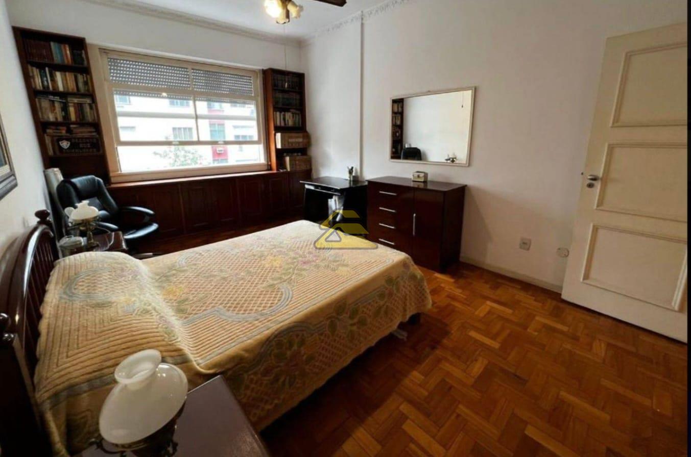 Apartamento à venda com 4 quartos, 243m² - Foto 12