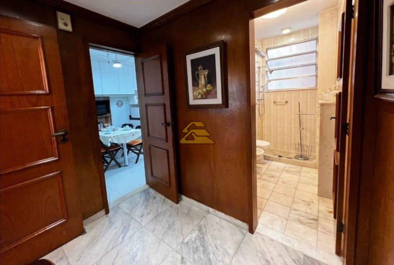 Apartamento à venda com 4 quartos, 243m² - Foto 19