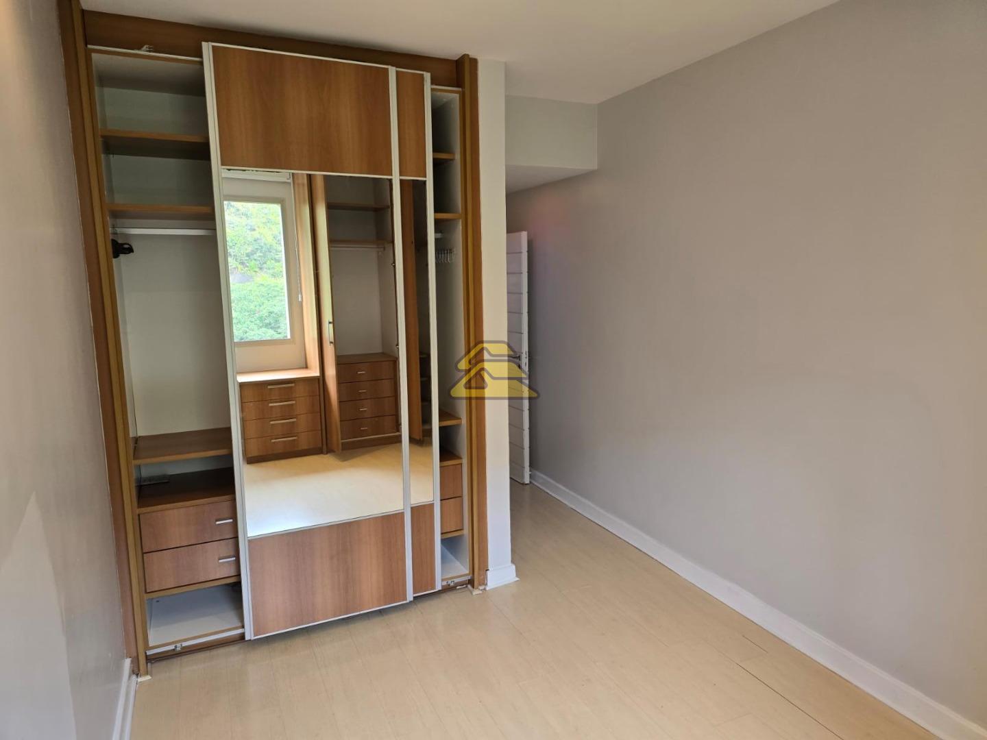 Apartamento à venda com 3 quartos, 131m² - Foto 17