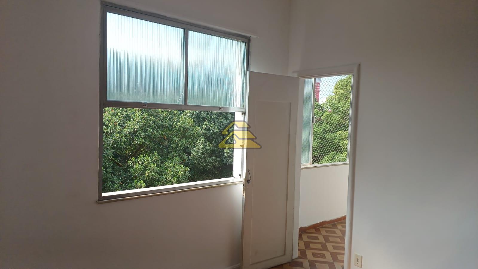 Apartamento à venda com 2 quartos, 48m² - Foto 1