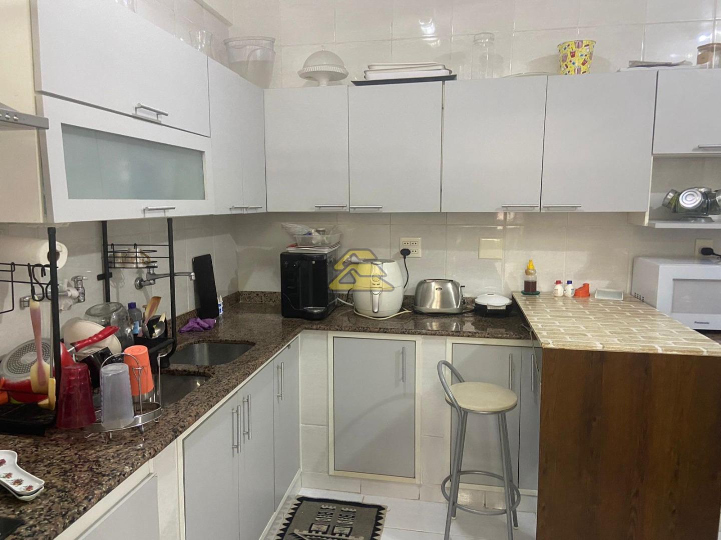 Apartamento à venda com 4 quartos, 182m² - Foto 22