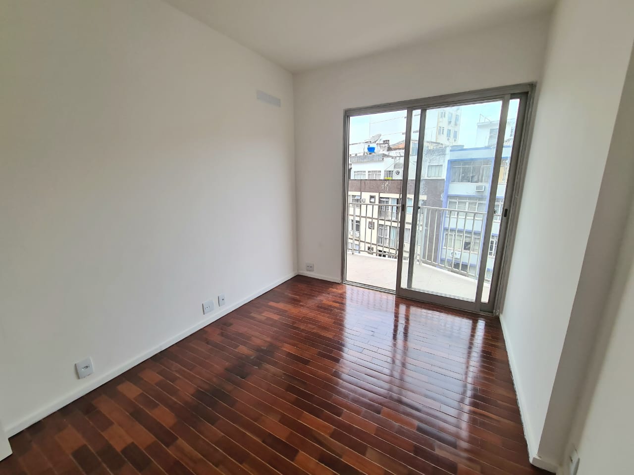 Apartamento à venda com 3 quartos, 100m² - Foto 8