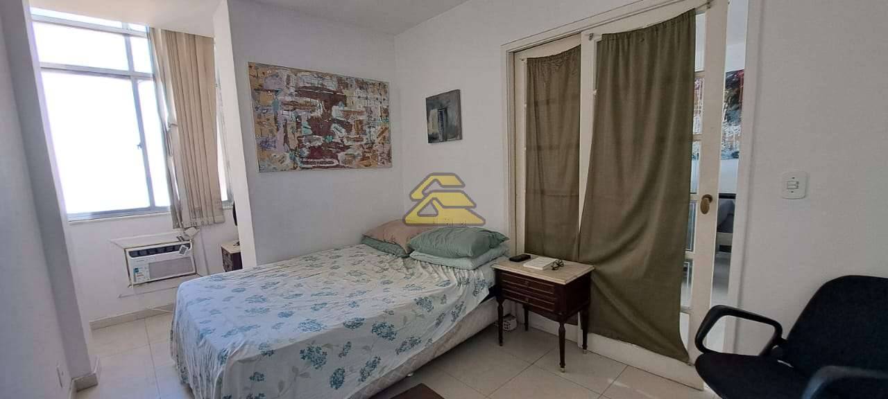 Apartamento à venda com 3 quartos, 130m² - Foto 13