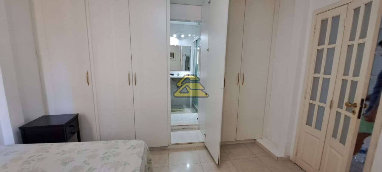 Apartamento à venda com 3 quartos, 130m² - Foto 18