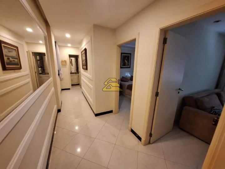 Apartamento à venda com 4 quartos, 236m² - Foto 25