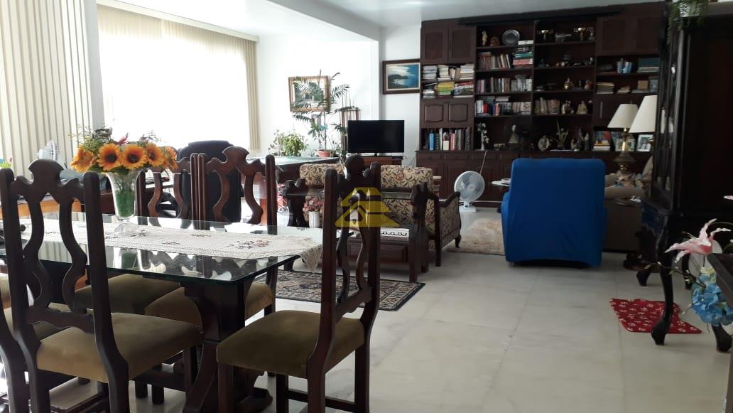 Apartamento à venda com 3 quartos, 187m² - Foto 1