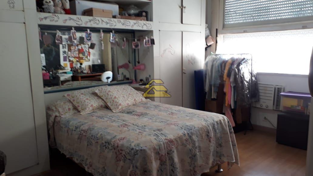 Apartamento à venda com 3 quartos, 187m² - Foto 13