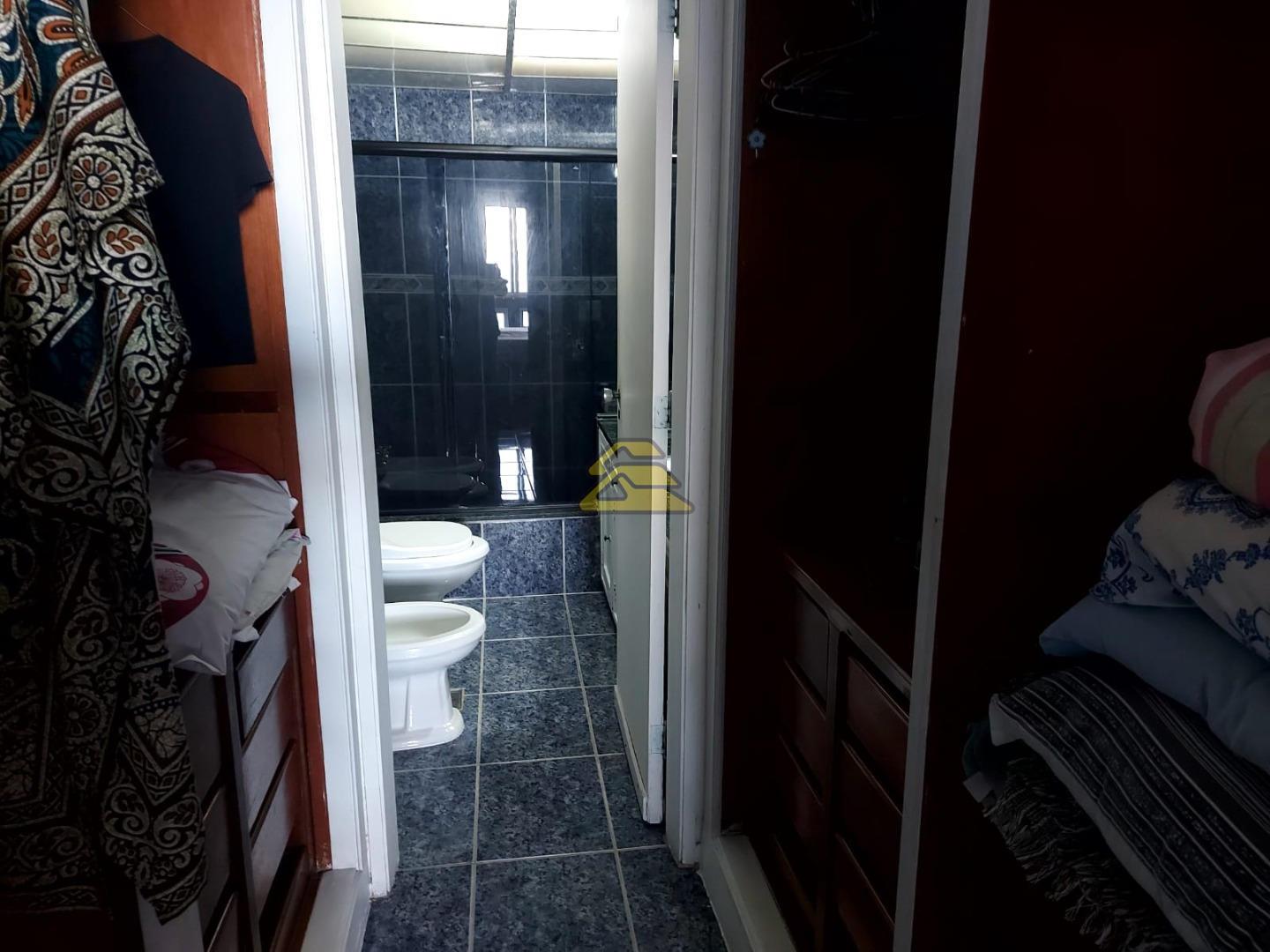 Apartamento à venda com 4 quartos, 215m² - Foto 20