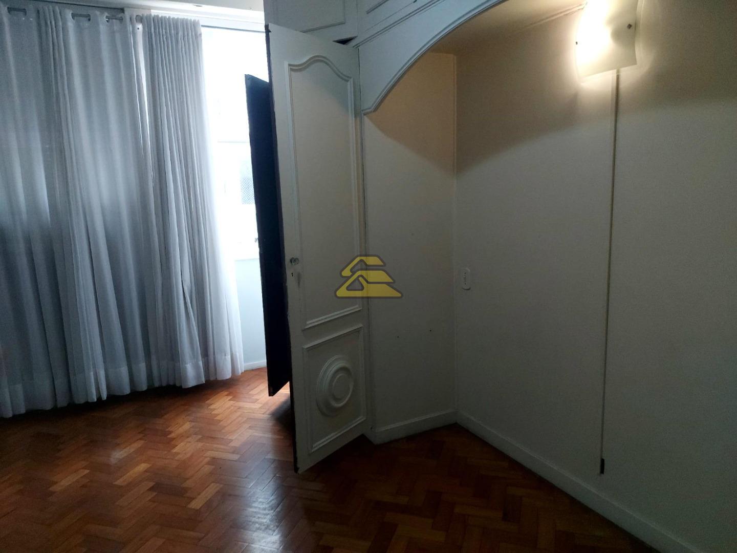 Apartamento à venda com 4 quartos, 215m² - Foto 11