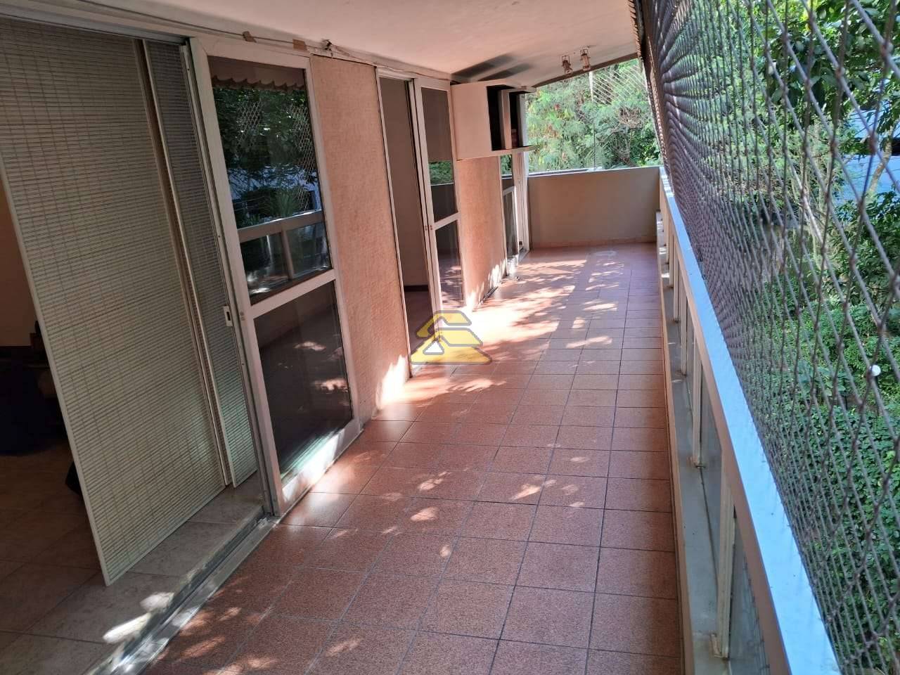 Apartamento à venda com 4 quartos, 153m² - Foto 4