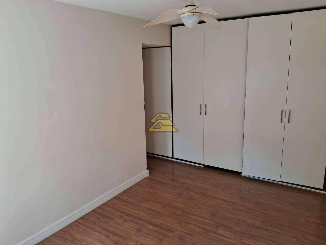 Apartamento à venda com 4 quartos, 153m² - Foto 19