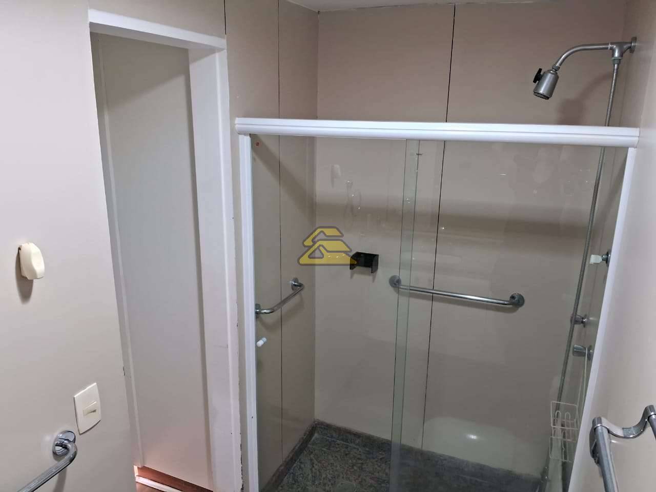 Apartamento à venda com 4 quartos, 153m² - Foto 30