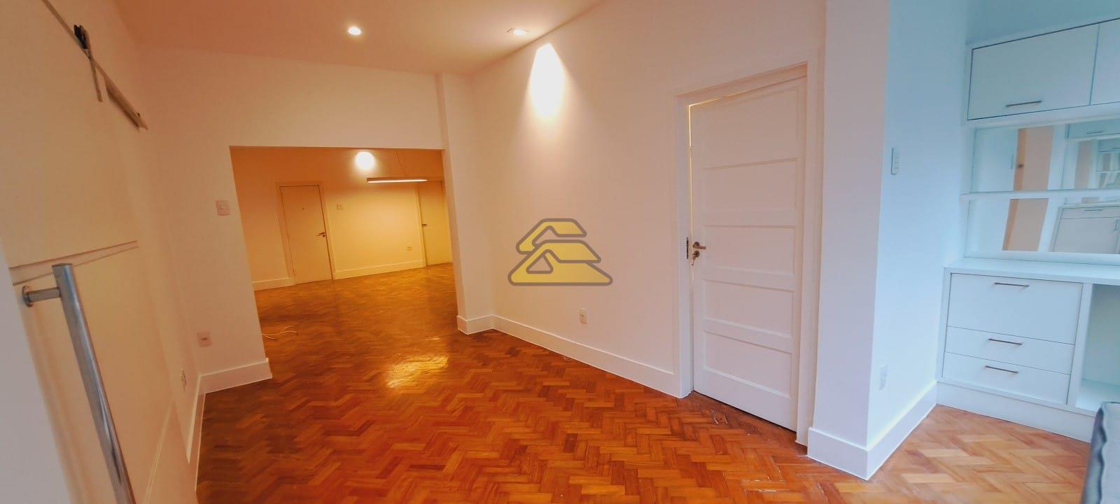 Apartamento à venda com 4 quartos, 180m² - Foto 11