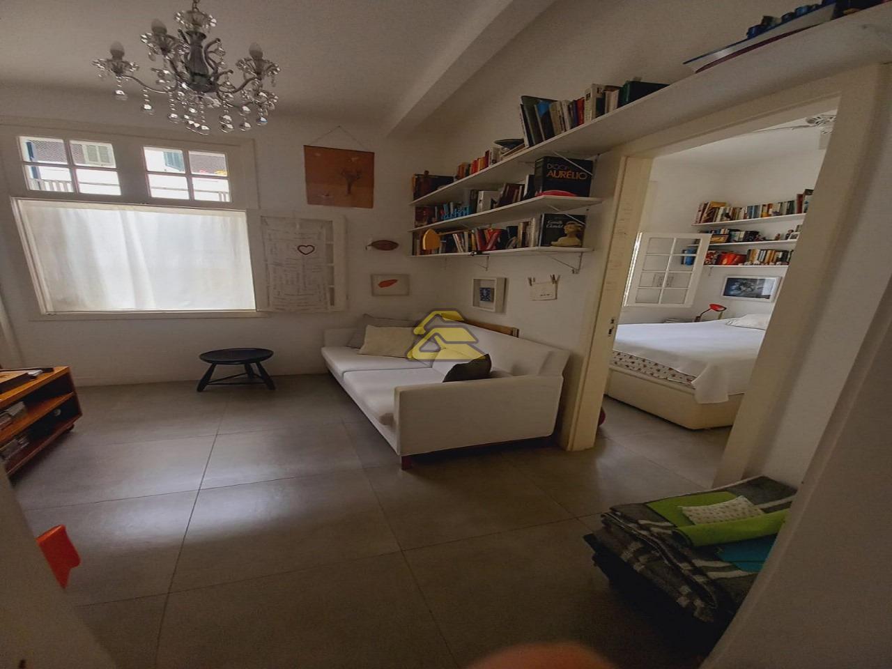 Apartamento à venda com 1 quarto, 44m² - Foto 1