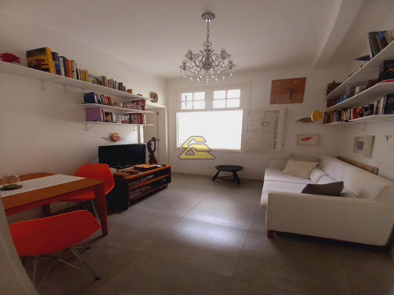 Apartamento à venda com 1 quarto, 44m² - Foto 2