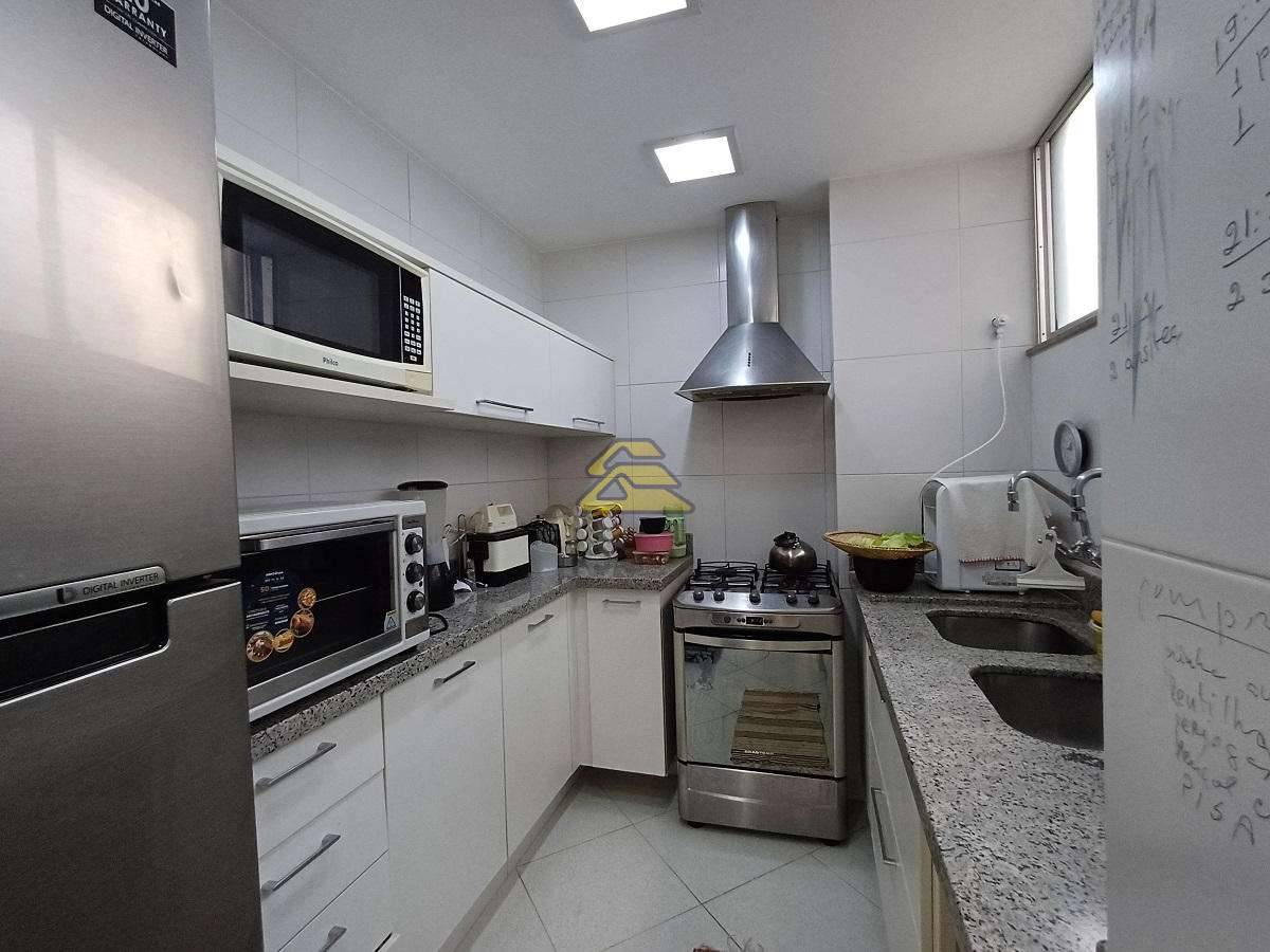 Apartamento à venda com 4 quartos, 145m² - Foto 21