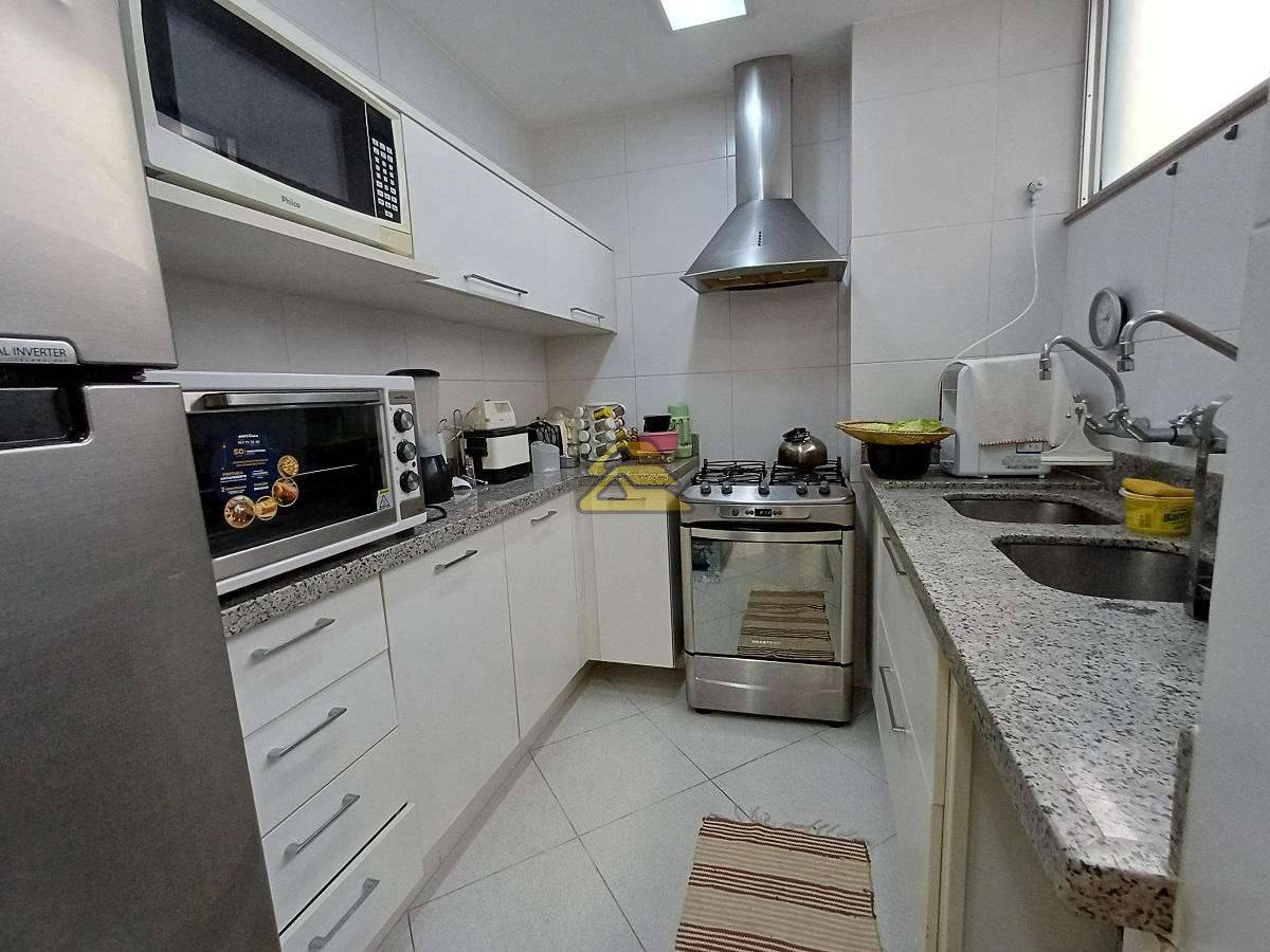 Apartamento à venda com 4 quartos, 145m² - Foto 22