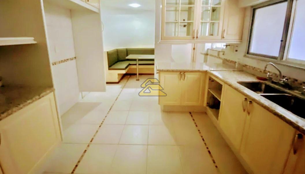 Apartamento à venda com 4 quartos, 200m² - Foto 15