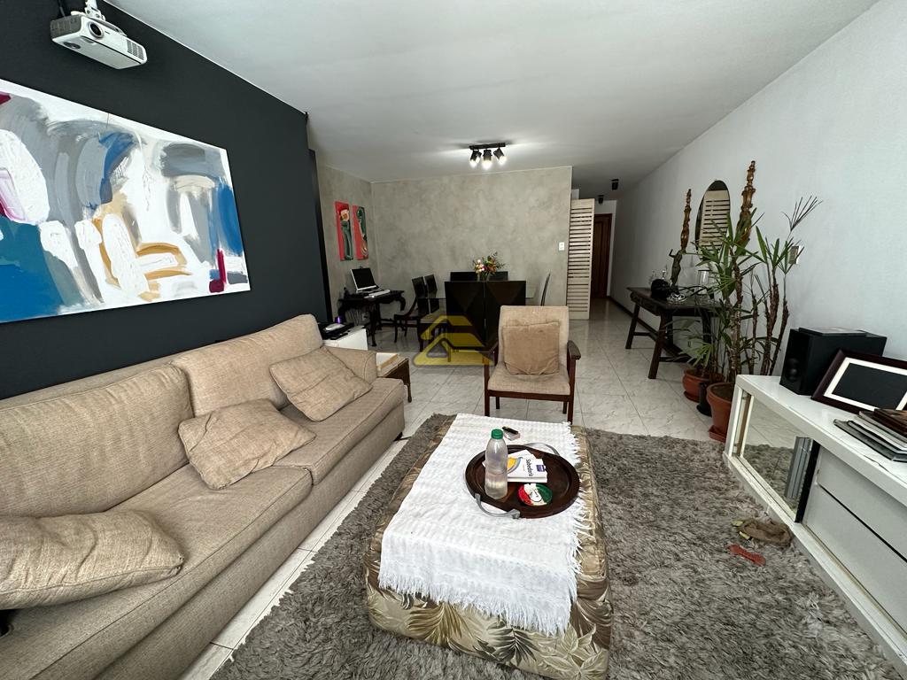 Apartamento à venda com 3 quartos, 125m² - Foto 5