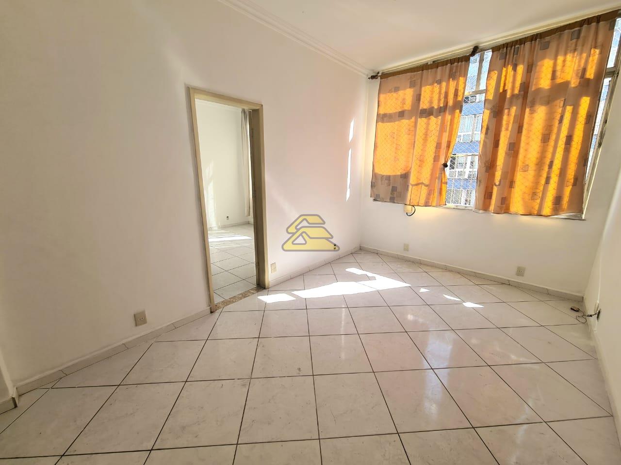 Apartamento à venda com 1 quarto, 40m² - Foto 2