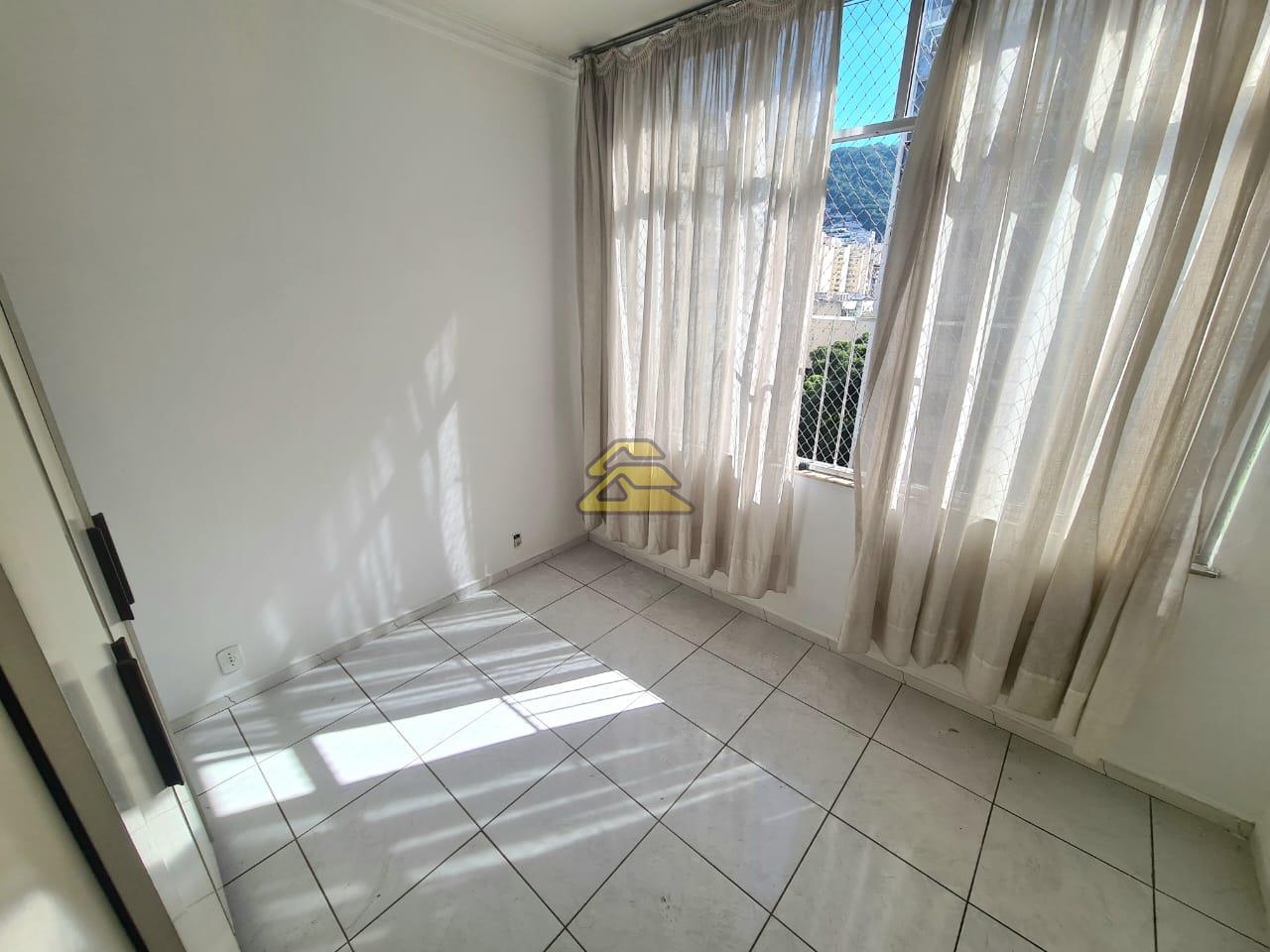 Apartamento à venda com 1 quarto, 40m² - Foto 11