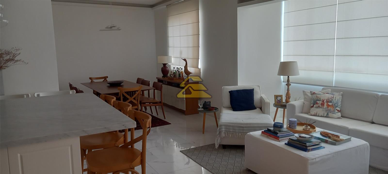 Apartamento à venda com 3 quartos, 136m² - Foto 4