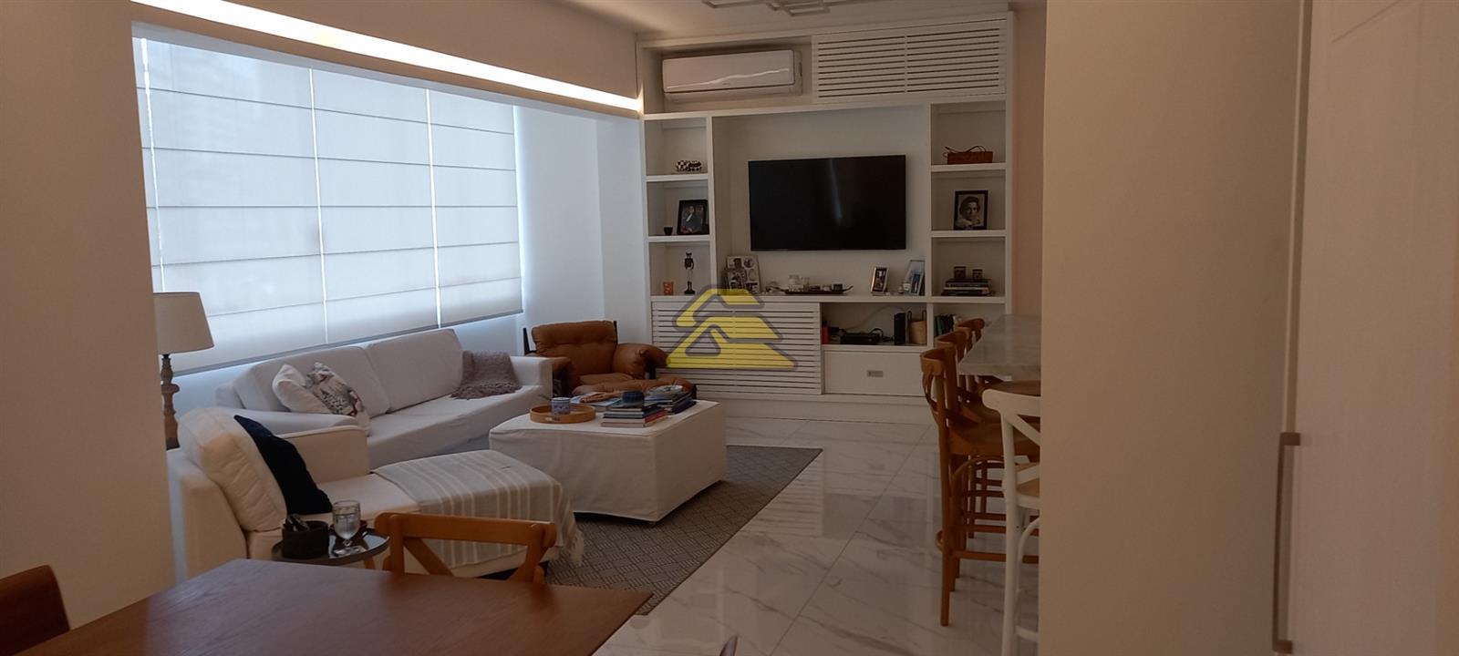 Apartamento à venda com 3 quartos, 136m² - Foto 1