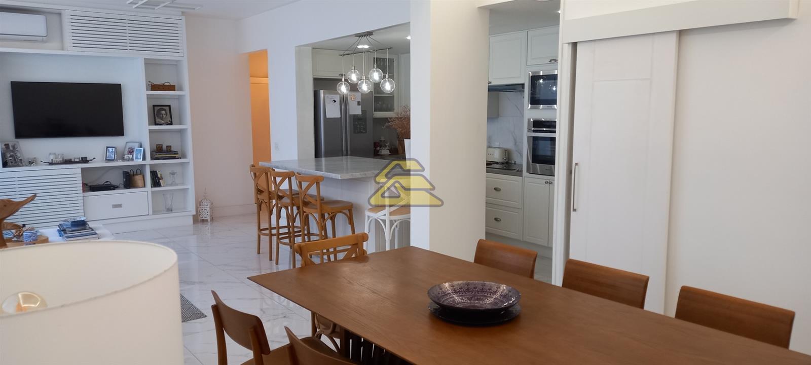 Apartamento à venda com 3 quartos, 136m² - Foto 11