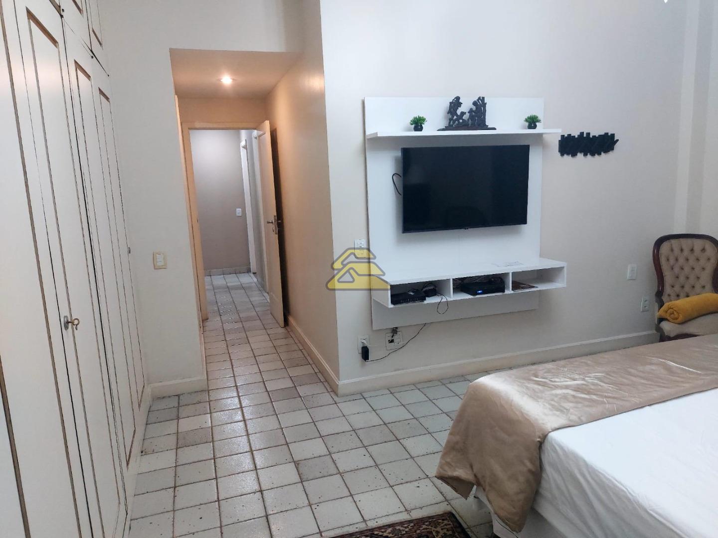 Apartamento à venda com 4 quartos, 225m² - Foto 15