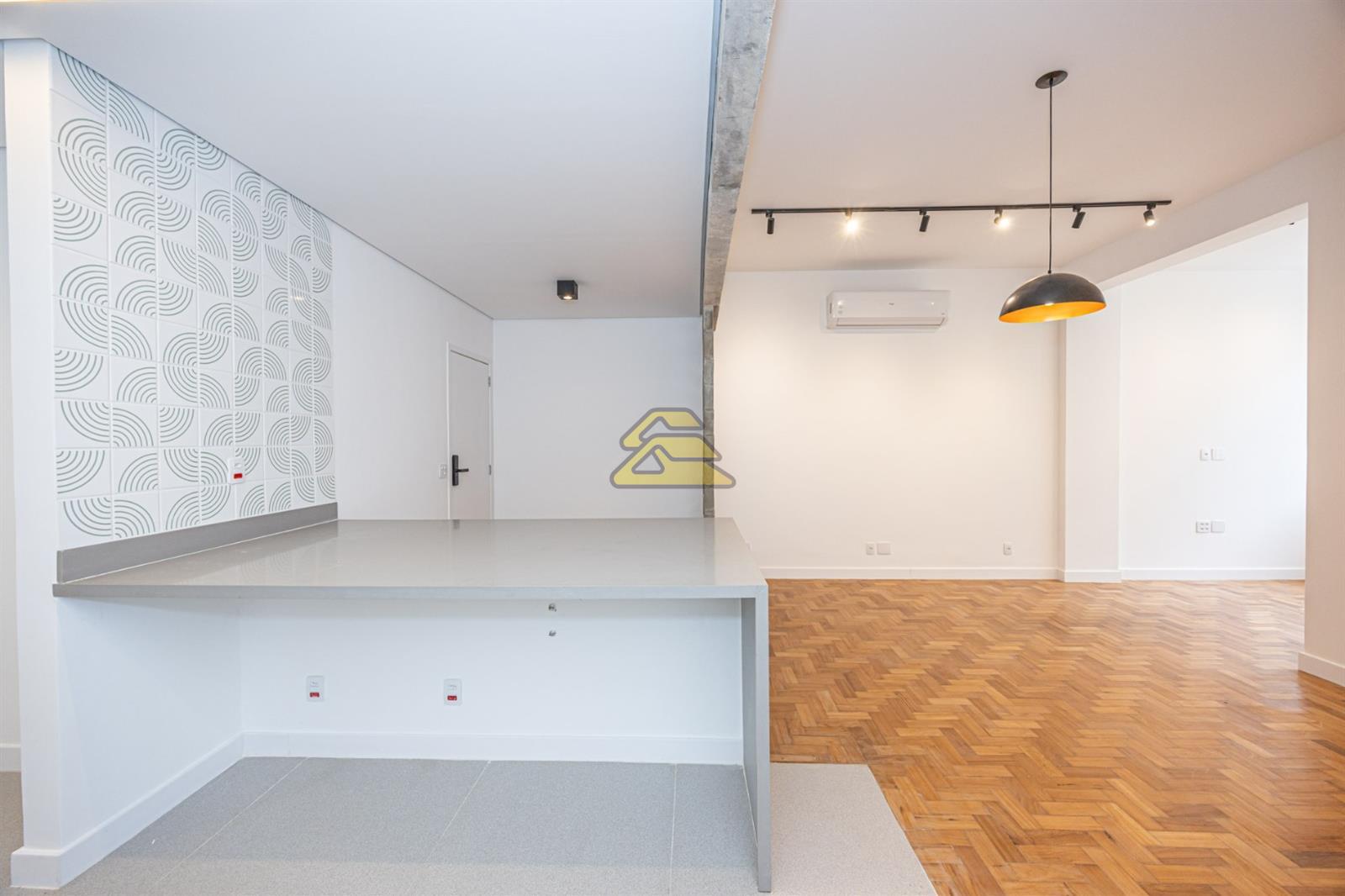 Apartamento à venda com 3 quartos, 117m² - Foto 6